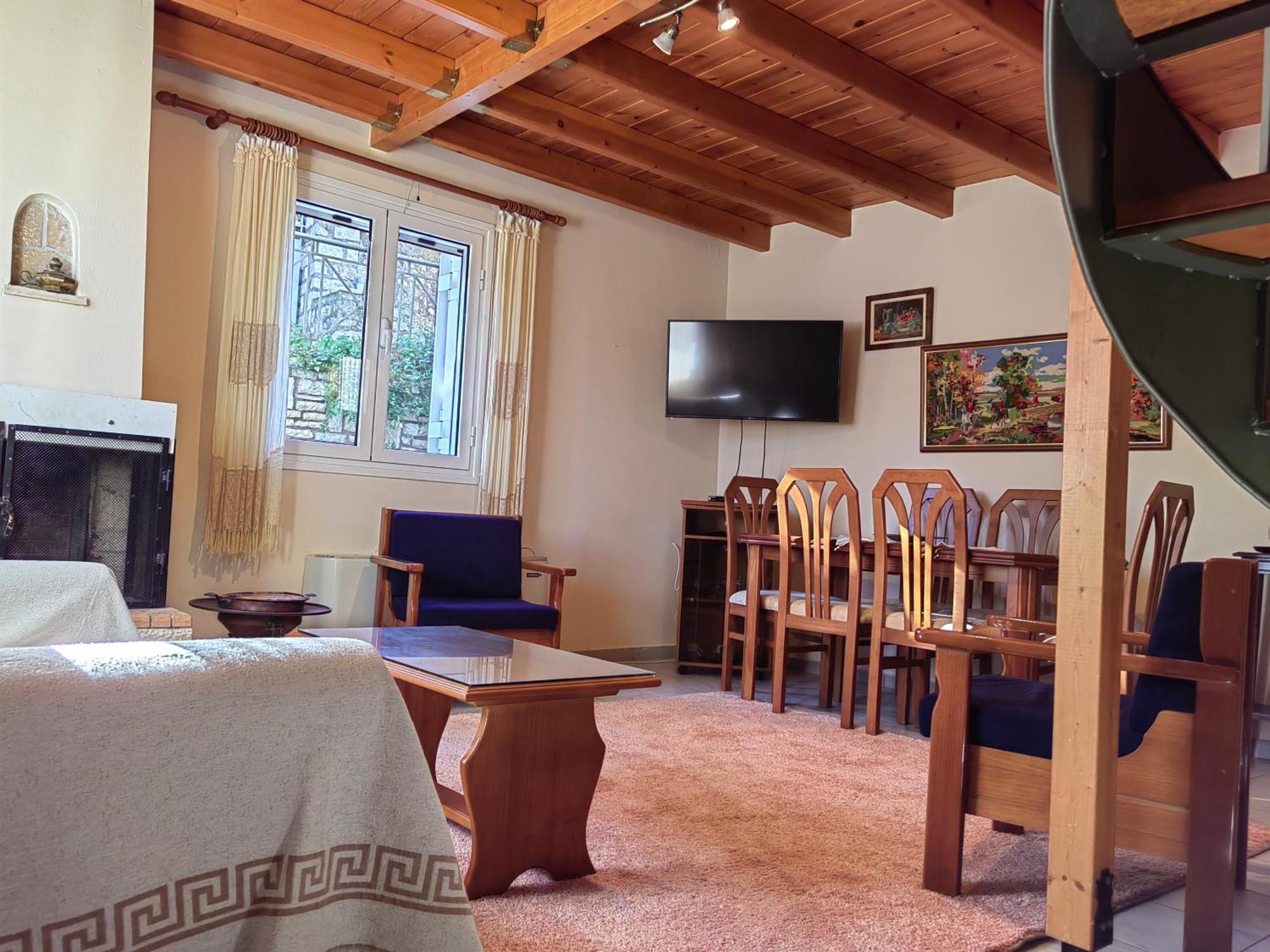 Villa Plataniotissa Mansion Kalavryta Exterior foto